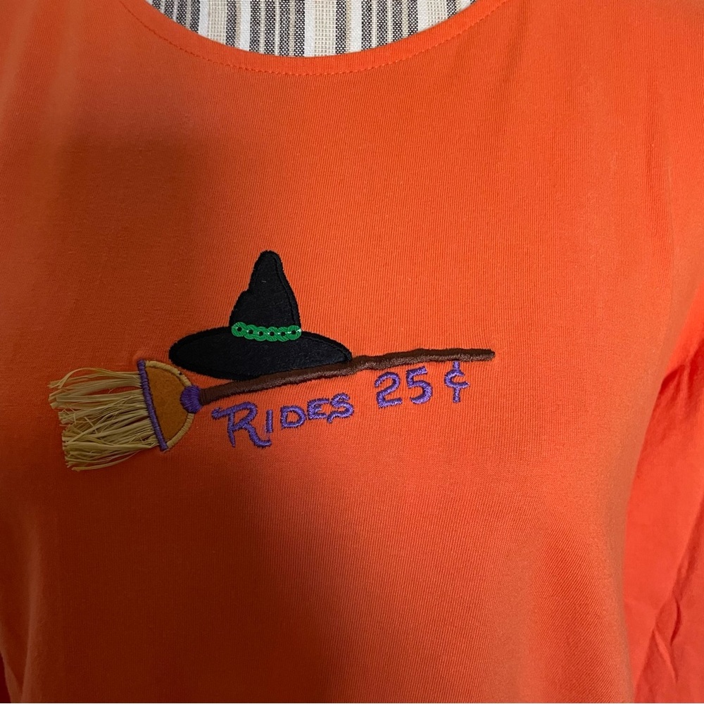 Halloween tee shirt Lemongrass size L